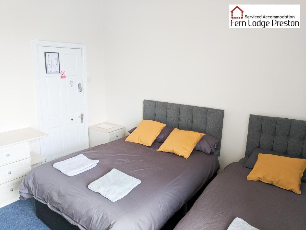 4 Bedroom House At Fern Lodge Preston Serviced Accommodation - Free Wifi & Parking Eksteriør billede