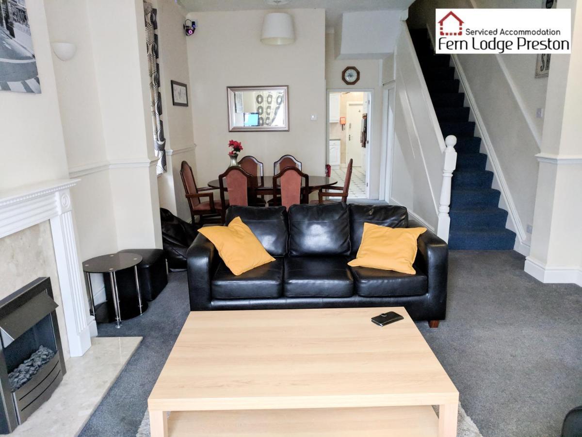 4 Bedroom House At Fern Lodge Preston Serviced Accommodation - Free Wifi & Parking Eksteriør billede