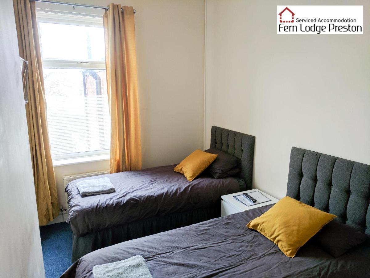 4 Bedroom House At Fern Lodge Preston Serviced Accommodation - Free Wifi & Parking Eksteriør billede