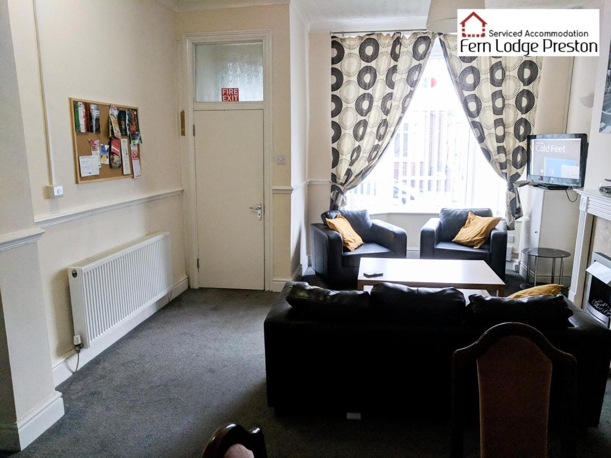 4 Bedroom House At Fern Lodge Preston Serviced Accommodation - Free Wifi & Parking Eksteriør billede