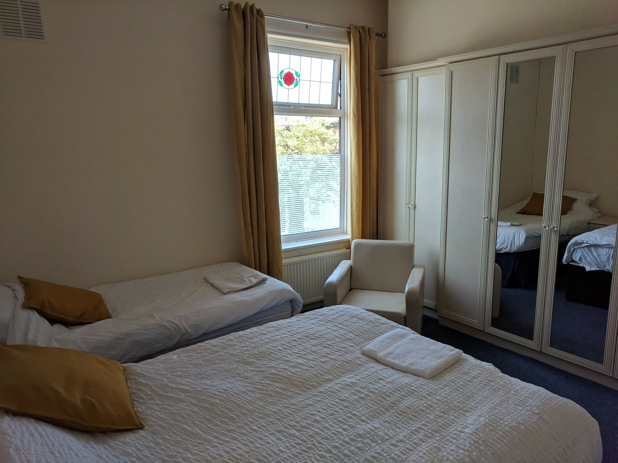 4 Bedroom House At Fern Lodge Preston Serviced Accommodation - Free Wifi & Parking Eksteriør billede